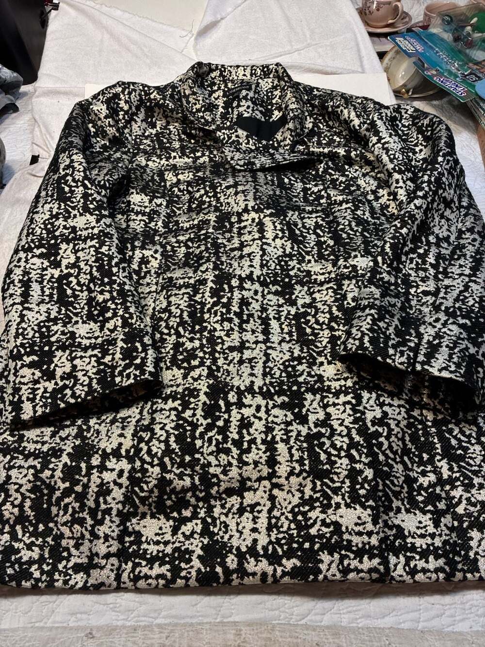 Lane Bryant Black and Gold Metallic Jacquard Jacket Size 14/16